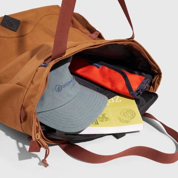 (R)evolution™ 25L Convertible Carryall - New Colorways in Camel - Picture 4 of 7